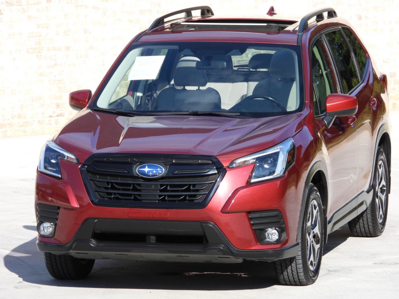 Used 2023 Subaru Forester Premium AWD/4WD image 25