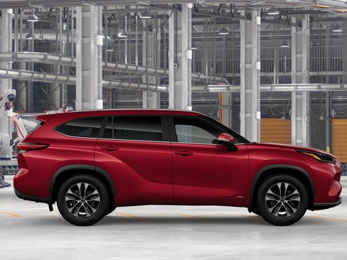 New 2026 Toyota Highlander XLE AWD/4WD image 14