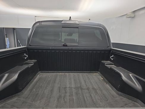 Used 2020 Toyota Tacoma TRD Off-Road image 44