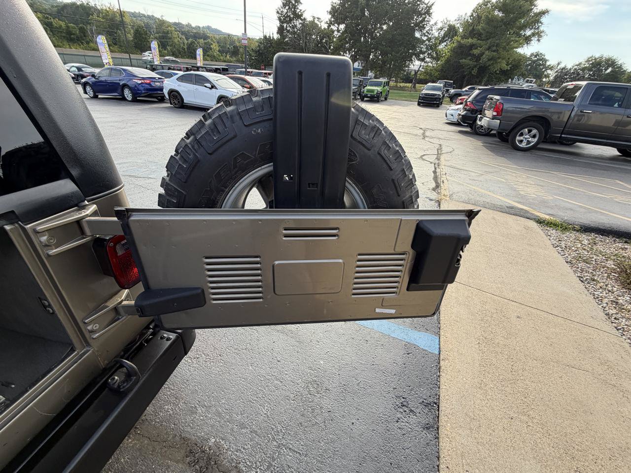 Used 2003 Jeep Wrangler Rubicon AWD/4WD image 22
