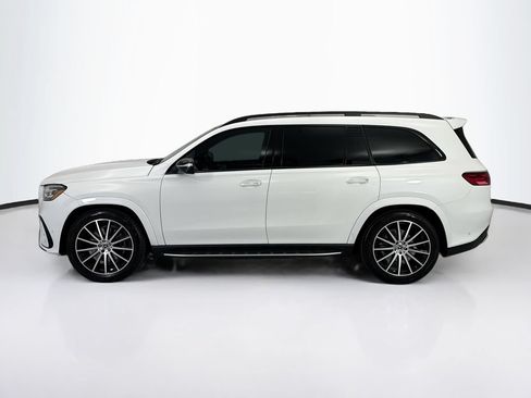 Used 2025 Mercedes-Benz GLS 580 4MATIC image 8