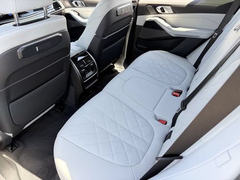 Certified 2026 BMW X5 sDrive40i w/ M Sport Package RWD image 19