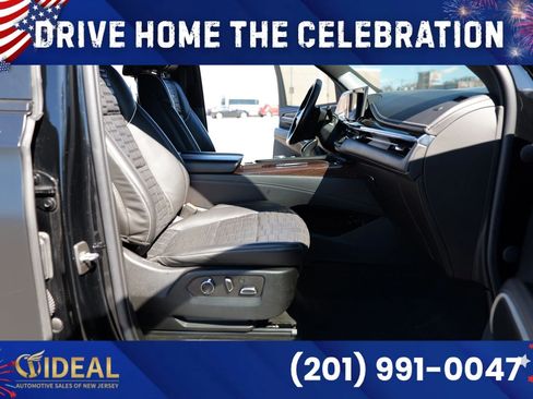 Used 2022 Cadillac Escalade ESV Sport Platinum AWD/4WD image 28