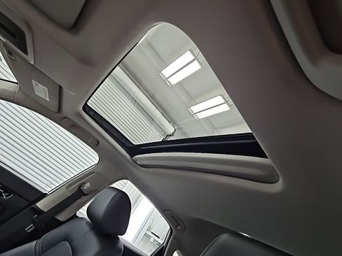 Used 2024 Honda Civic EX-L image 27