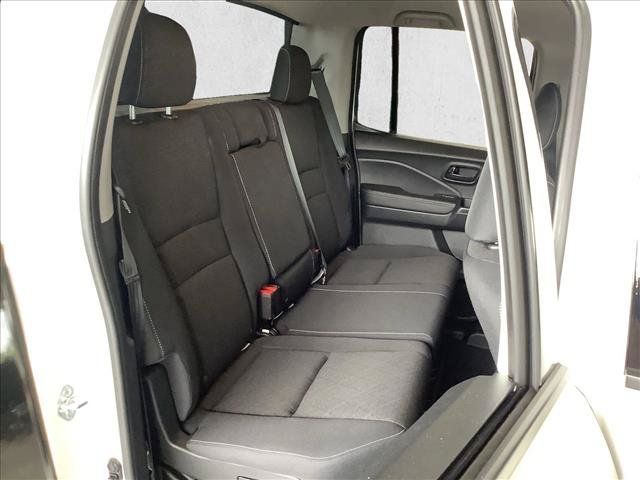 Used 2025 Honda Ridgeline Sport image 17