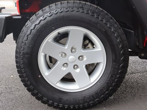 Used 2013 Jeep Wrangler Unlimited Sport AWD/4WD image 37