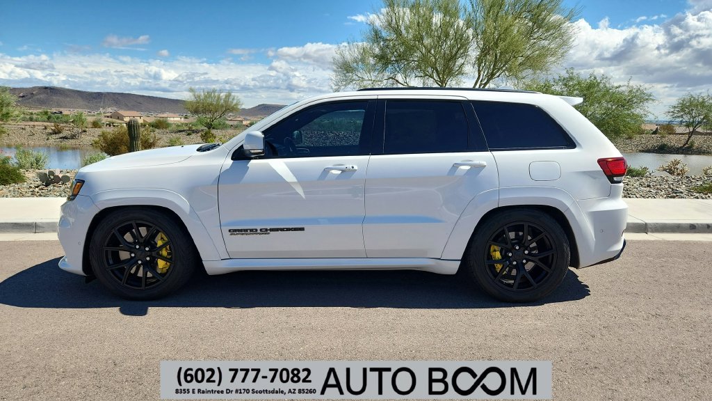Used 2018 Jeep Grand Cherokee Trackhawk AWD/4WD image 1