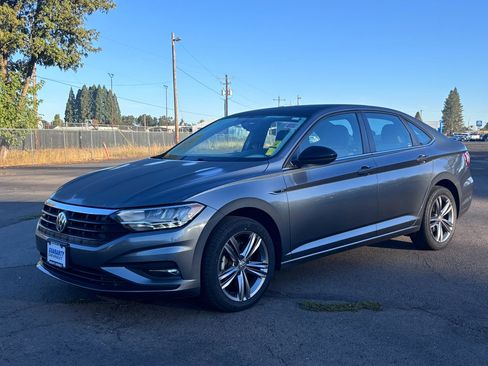 Used 2019 Volkswagen Jetta R-Line image 4