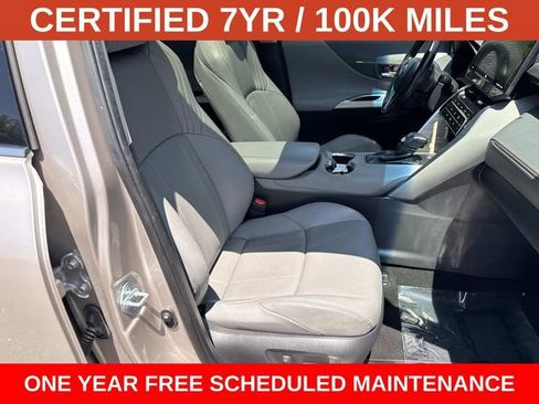Used 2021 Toyota Venza Limited w/ Advanced Technology Package AWD/4WD image 9