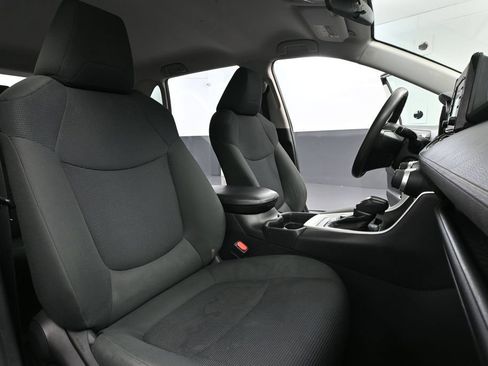 Used 2019 Toyota RAV4 LE w/ Carpet Mat Package AWD/4WD image 44