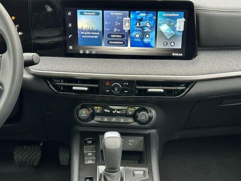 New 2026 Nissan Kicks SV image 8