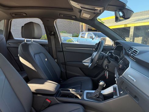 Used 2022 Audi Q3 2.0T Premium image 19