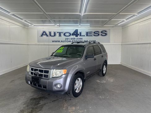 Used 2008 Ford Escape XLT image 2
