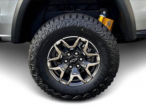 Used 2026 Chevrolet Colorado ZR2 w/ Technology Package image 34