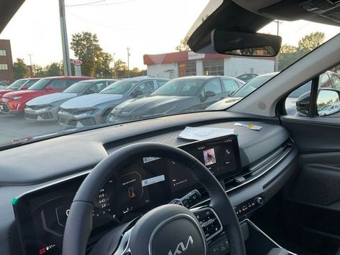 New 2026 Kia Carnival SX image 45