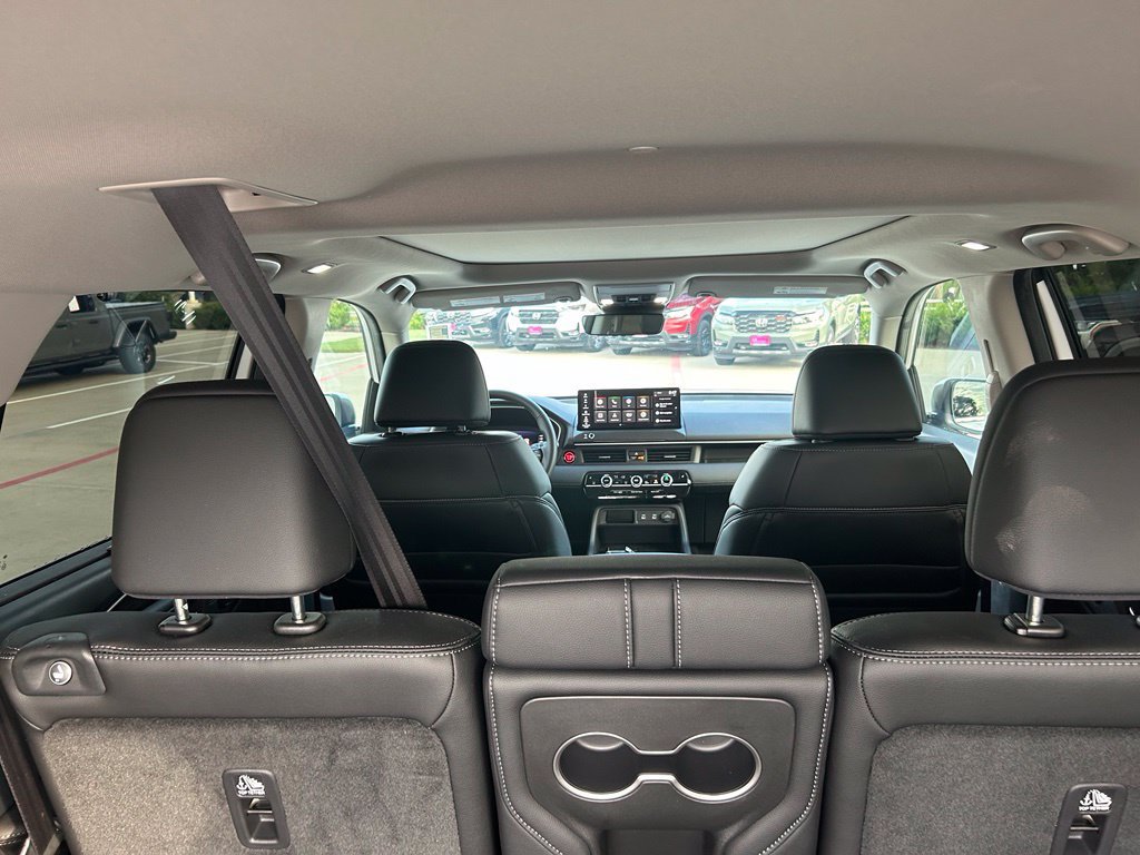 Used 2026 Honda Pilot Touring image 11