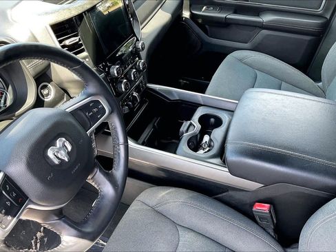 Used 2022 RAM 1500 Big Horn AWD/4WD image 32