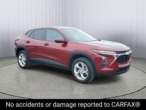 Certified 2024 Chevrolet Trax LS w/ LS Convenience Package image 2