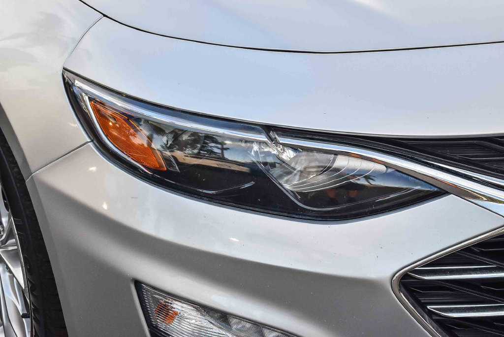 Used 2019 Chevrolet Malibu LT FWD image 8