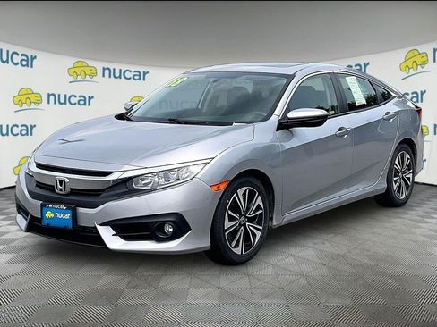 Used 2018 Honda Civic EX-T image 3