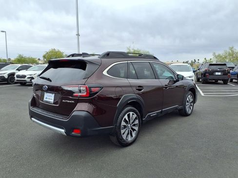 Used 2025 Subaru Outback Limited AWD/4WD image 10