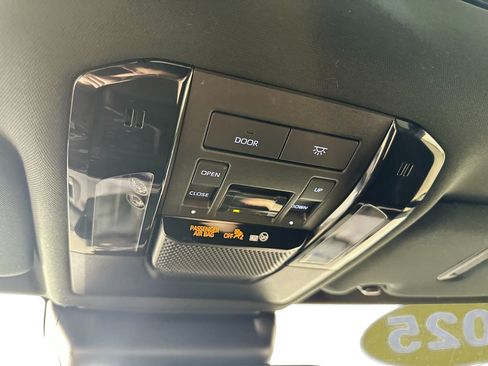 Used 2025 Lexus GX 550 AWD/4WD image 30