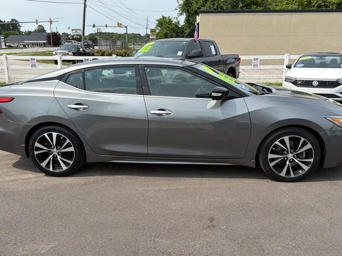 Used 2018 Nissan Maxima Platinum FWD image 6