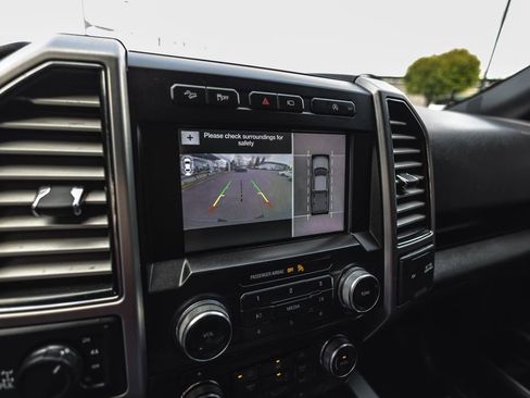 Used 2018 Ford F150 Platinum w/ Technology Package image 18