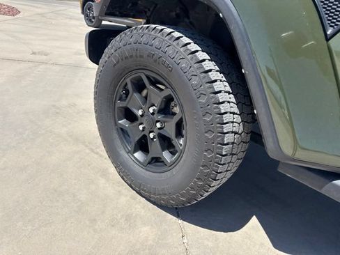 Certified 2021 Jeep Gladiator Sport AWD/4WD image 7
