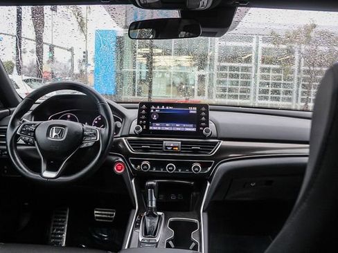 Used 2022 Honda Accord Sport image 17