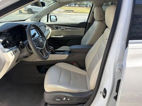 Used 2021 Cadillac XT5 Premium Luxury FWD image 9