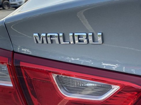 Used 2025 Chevrolet Malibu LS FWD image 10