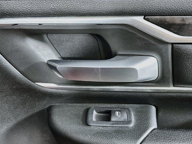 Used 2019 RAM 1500 Big Horn RWD image 28