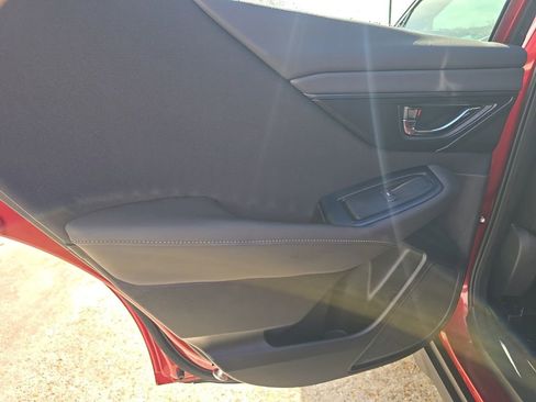 Used 2025 Subaru Outback Premium image 31