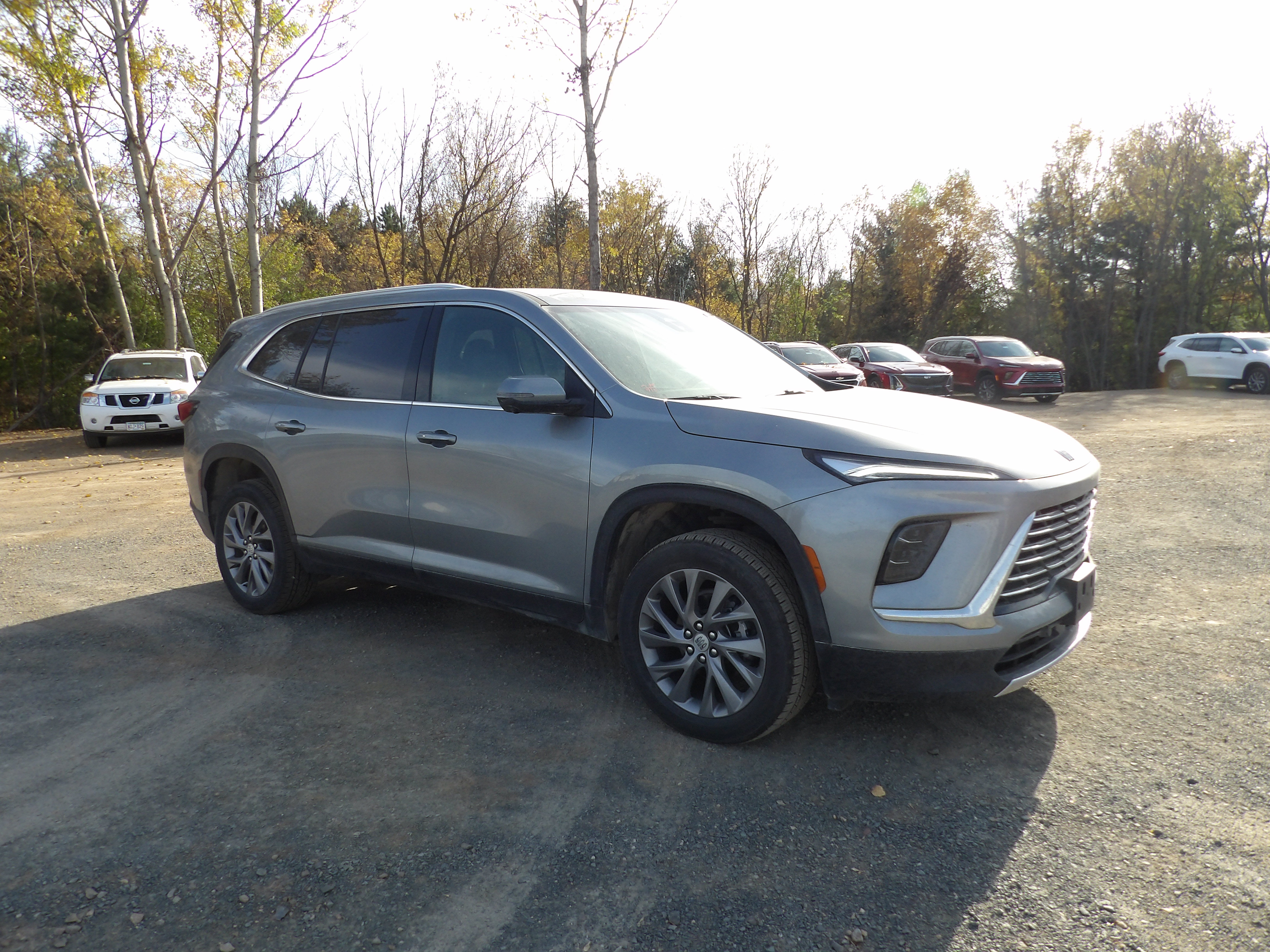 Used 2026 Buick Enclave Preferred AWD/4WD image 3