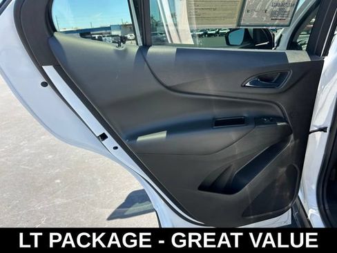 Used 2024 Chevrolet Equinox LT FWD image 13