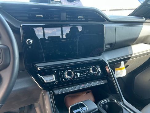 Used 2025 GMC Sierra 1500 AT4X AWD/4WD image 12