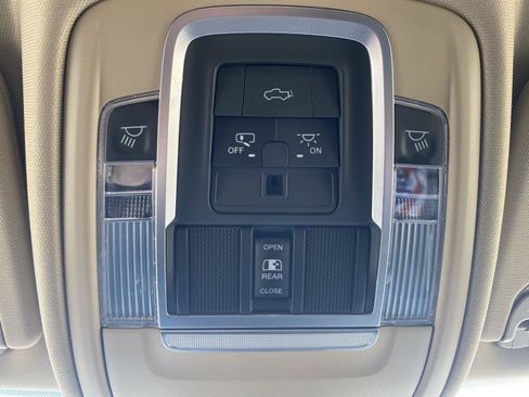 Used 2021 RAM 1500 Laramie AWD/4WD image 25
