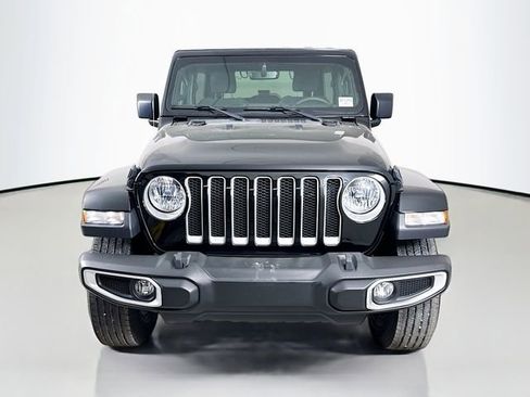 Used 2023 Jeep Wrangler Sahara image 2