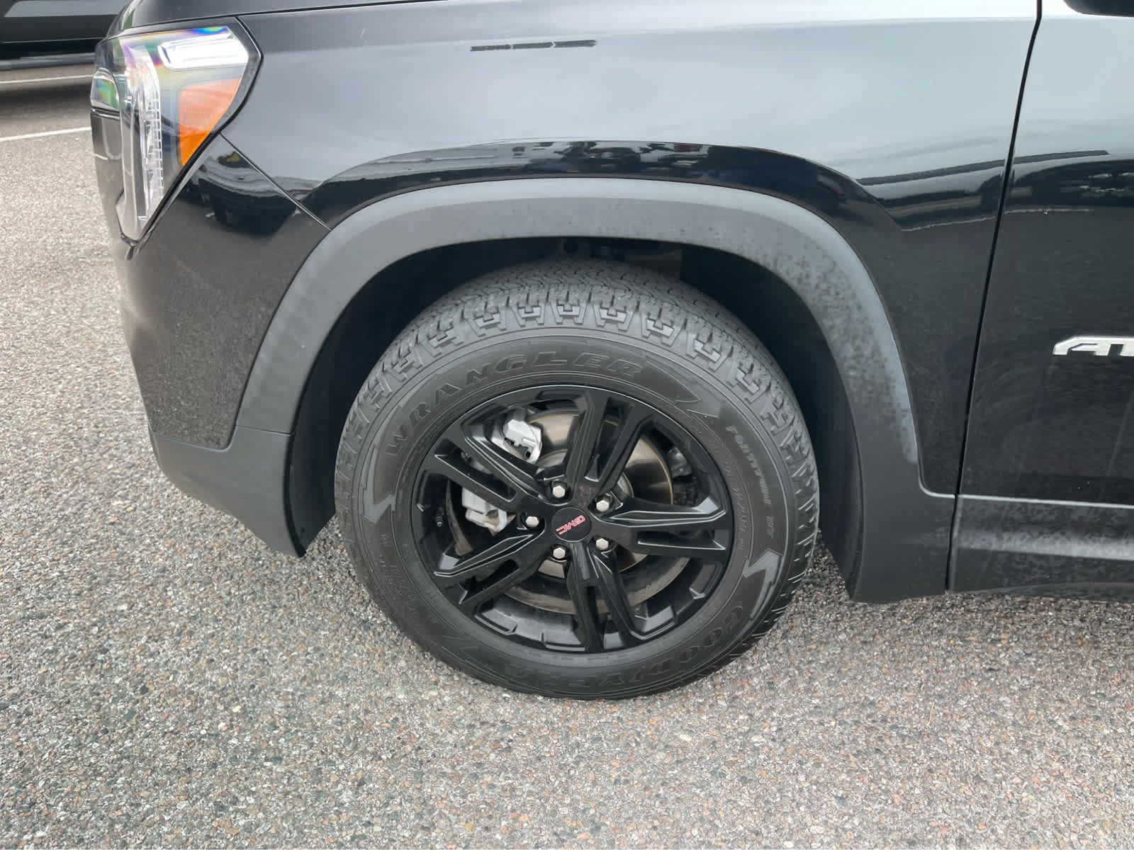 Used 2024 GMC Terrain AT4 AWD/4WD image 9