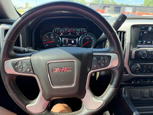 Used 2017 GMC Sierra 1500 SLT w/ SLT Premium Package AWD/4WD image 16