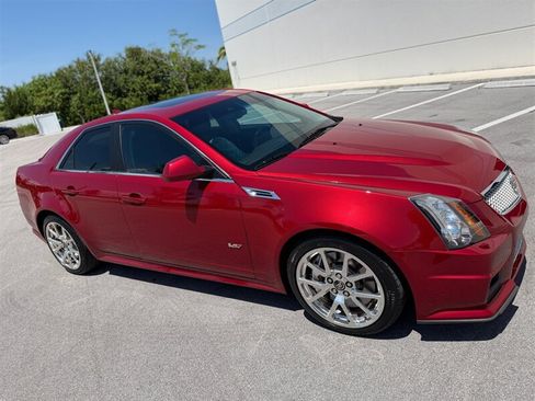 Used 2010 Cadillac CTS V RWD image 4