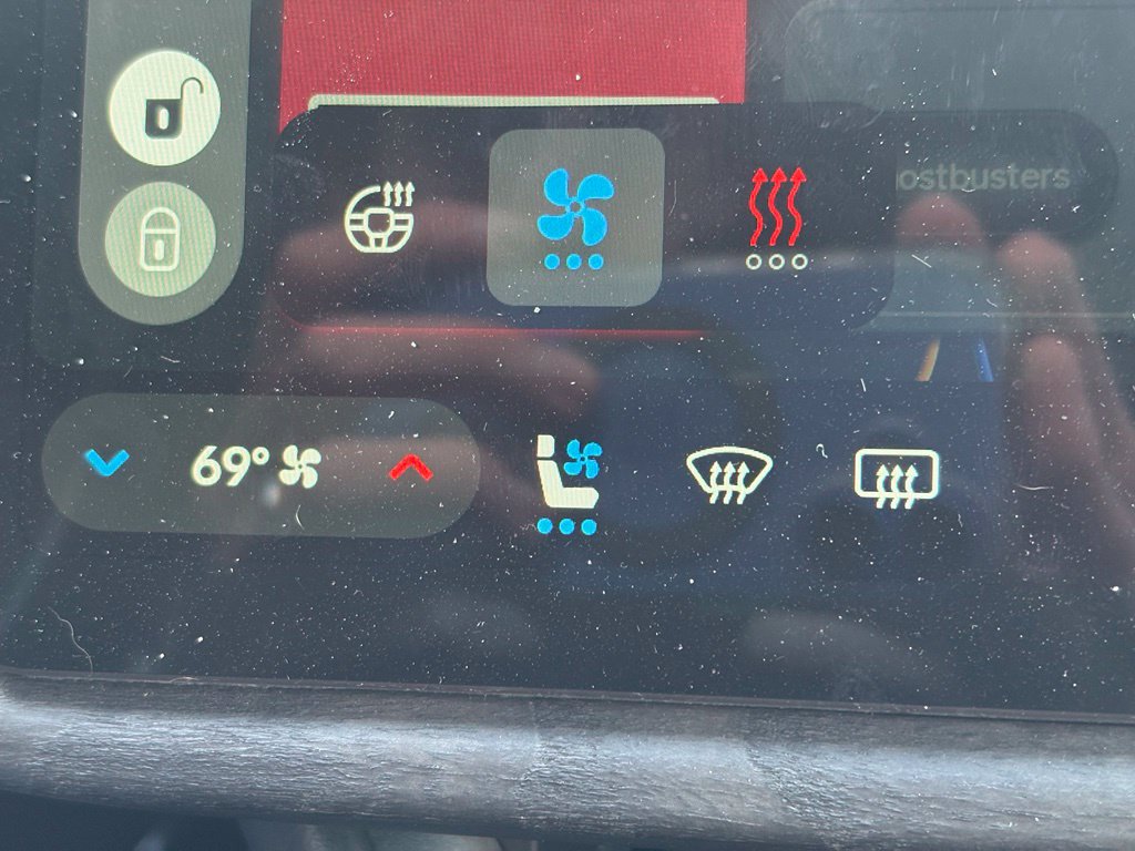 Used 2022 Rivian R1S Launch Edition Quad AWD/4WD image 32