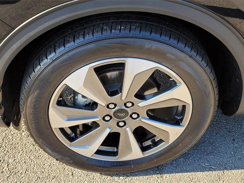 Used 2023 Ford Escape Platinum w/ Premium Technology Package image 22