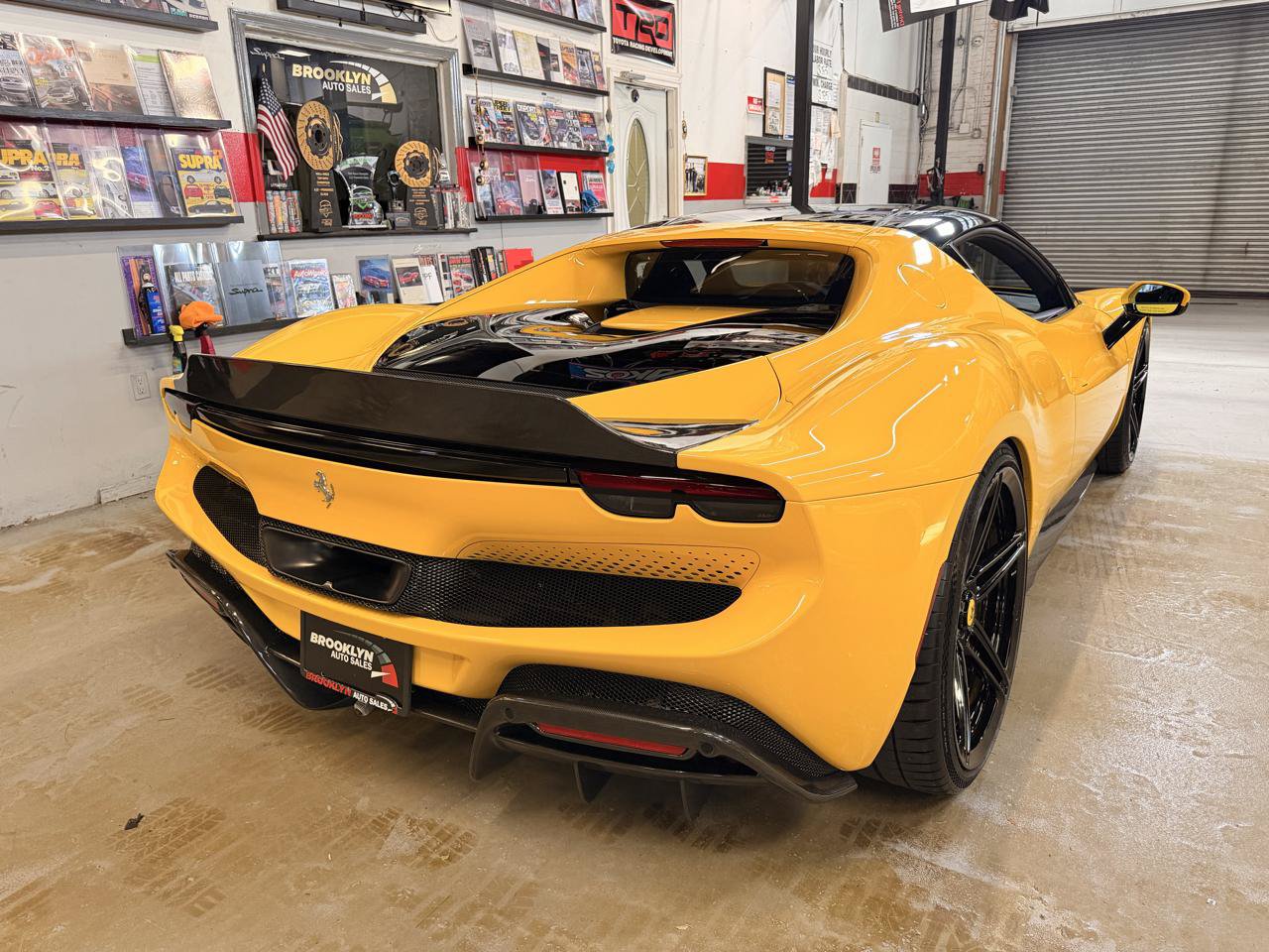 Used 2023 Ferrari 296 GTB RWD image 6