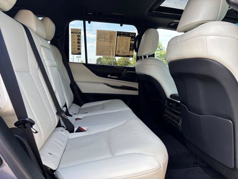 Used 2023 Lexus LX 600 4WD w/ Appearance Package image 38