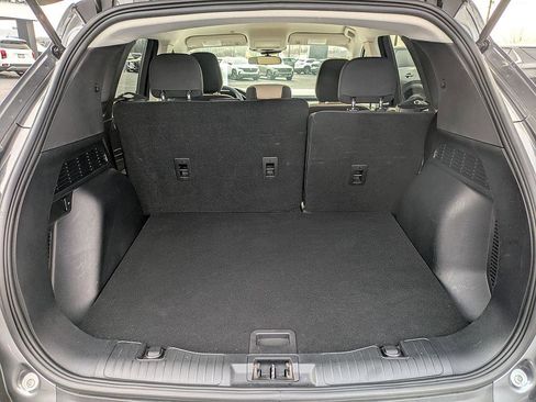 Used 2022 Ford Escape SE image 27