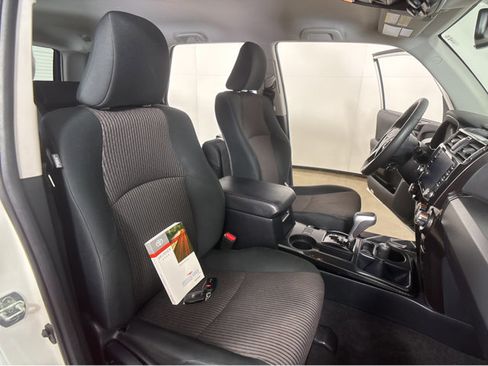 Used 2023 Toyota 4Runner TRD Off-Road image 6