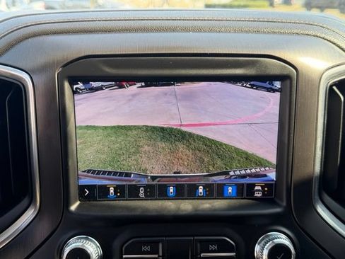Used 2022 GMC Sierra 2500 AT4 w/ AT4 Premium Plus Package AWD/4WD image 20