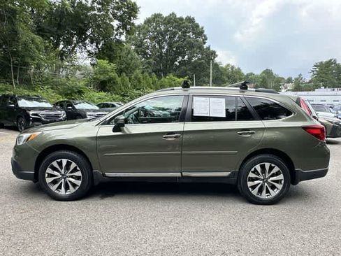 Used 2017 Subaru Outback 2.5i Touring w/ Popular Package #5A AWD/4WD image 2